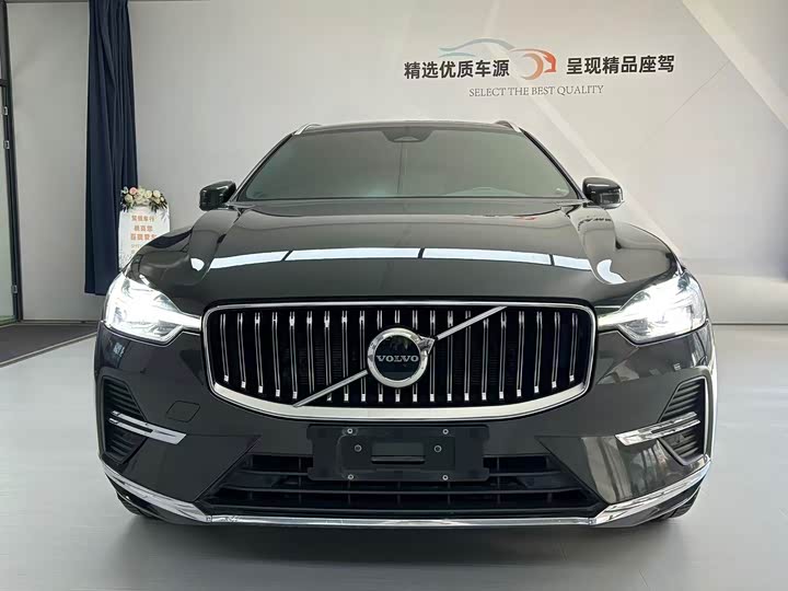 Фото 2 - Volvo XC60
