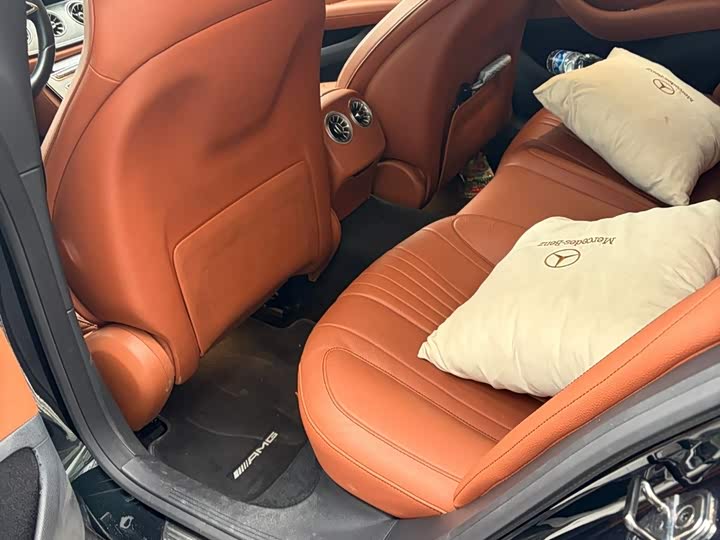 Photo 4 - Mercedes-Benz CLS-Class