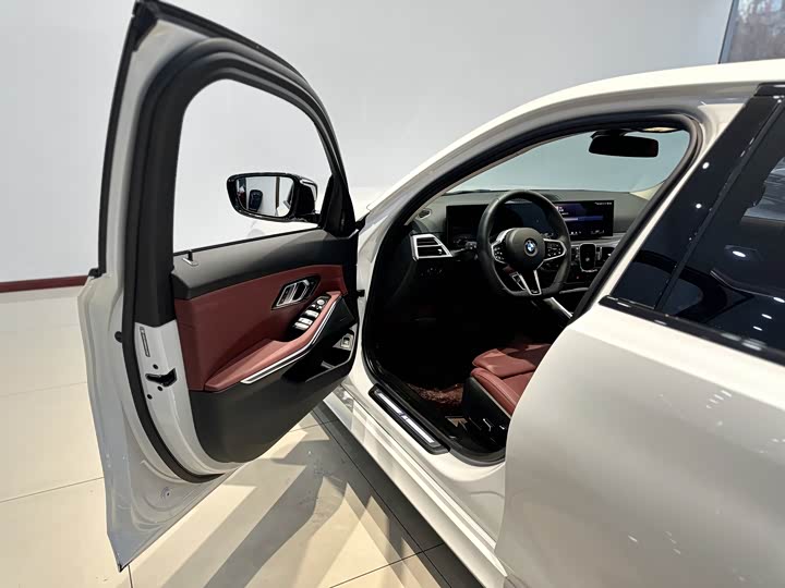 Фото 8 - BMW 3 Series