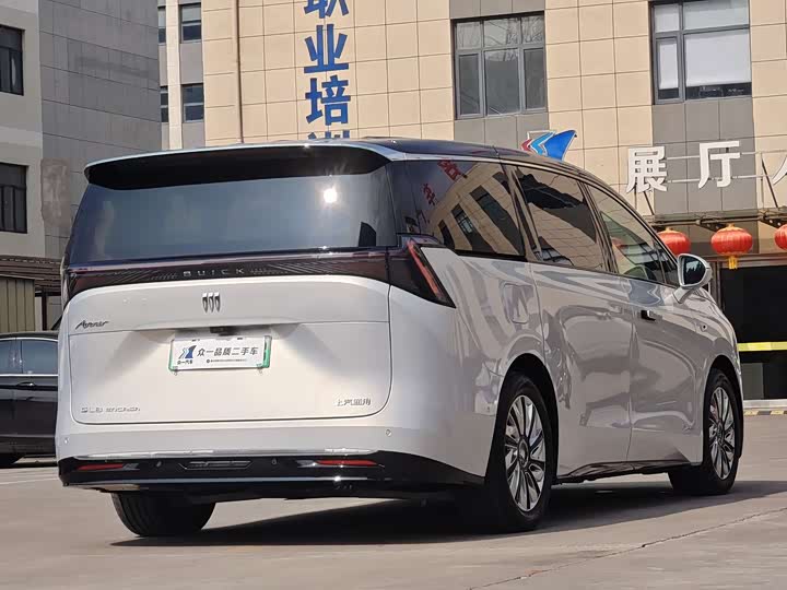 Фото 7 - Buick OMPV