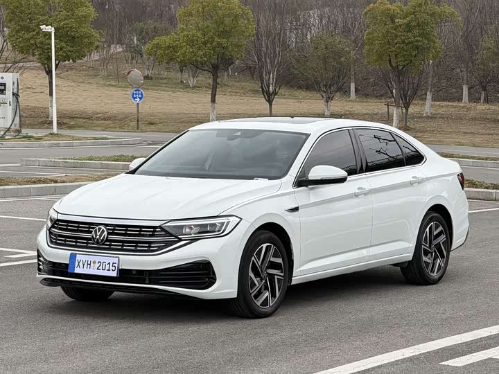 Фото 1 - Volkswagen Sagitar L