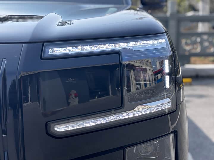 Фото 6 - Zeekr 9X