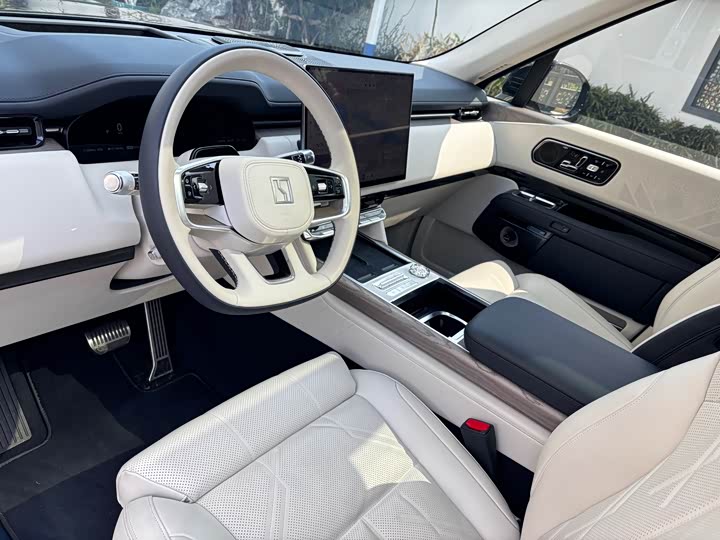 Фото 8 - Zeekr 9X