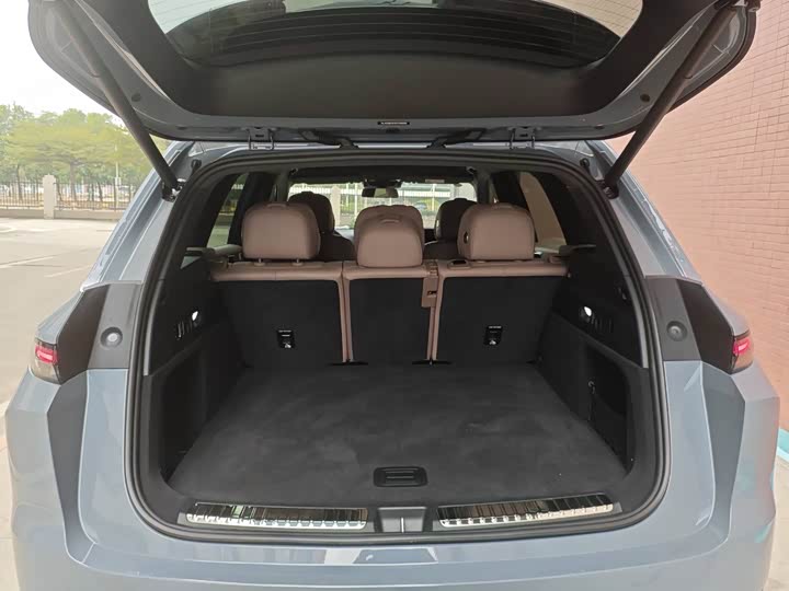 Фото 9 - LiXiang L7