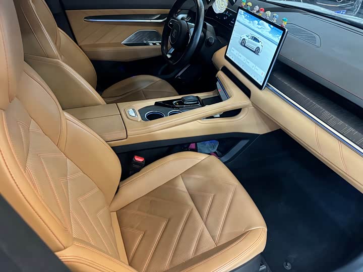 Фото 9 - Zeekr 001