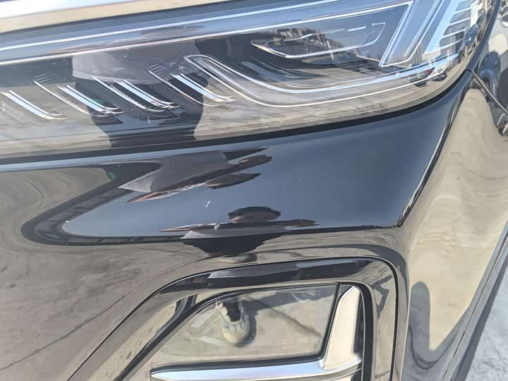 Фото 4 - Hongqi HS5