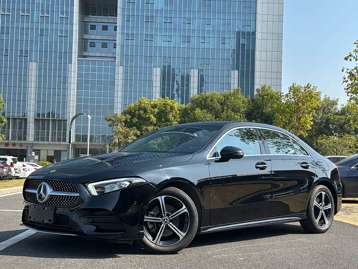 Фото 1 - Mercedes-Benz A-Class