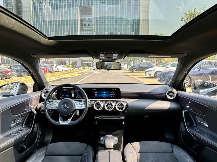 Фото 7 - Mercedes-Benz A-Class