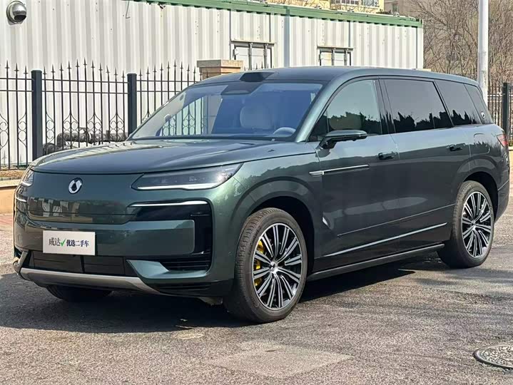 Фото 1 - Denza N9