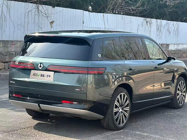 Фото 5 - Denza N9