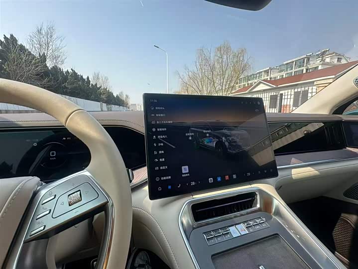 Фото 9 - Denza N9