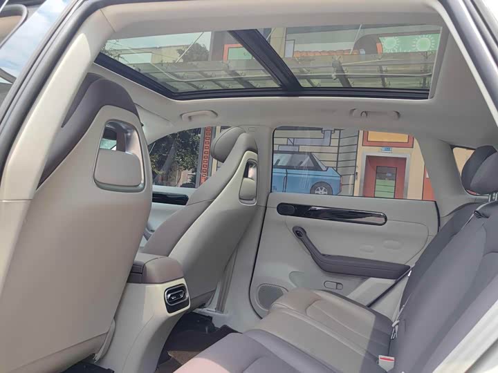 Фото 9 - Leapmotor C11