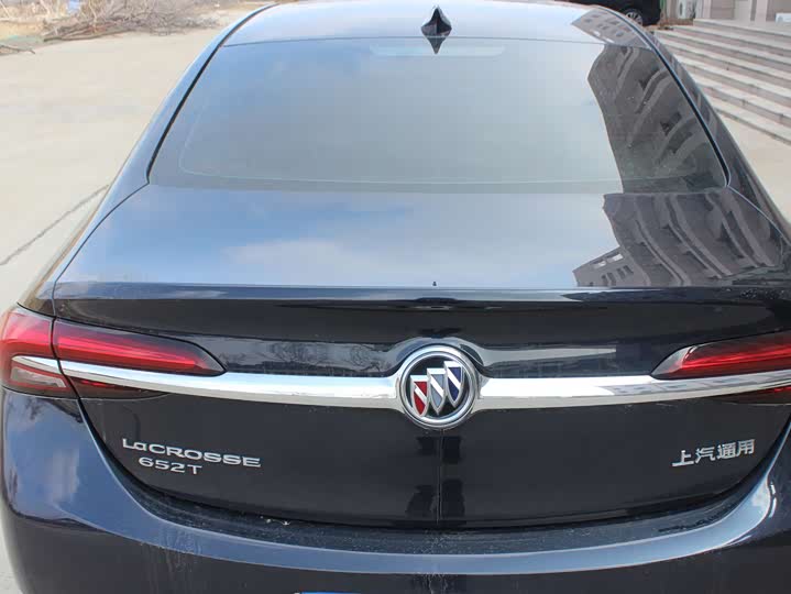 Фото 5 - Buick LaCrosse