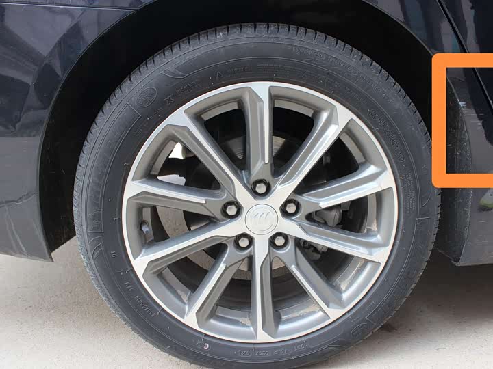 Фото 6 - Buick LaCrosse