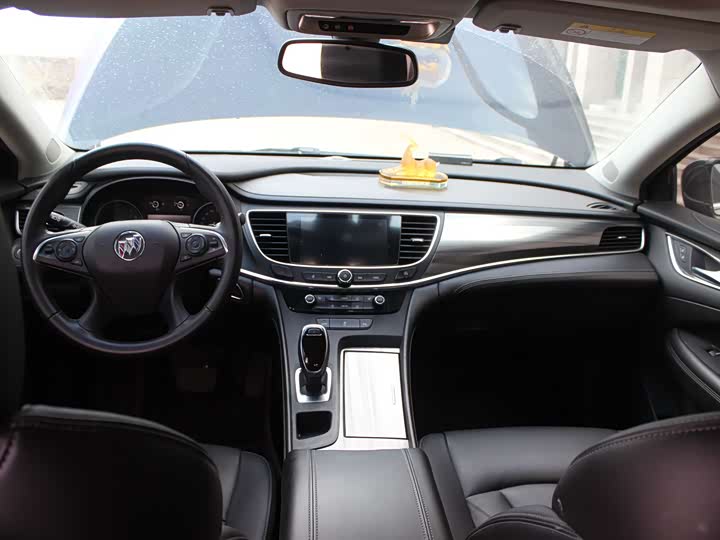 Фото 8 - Buick LaCrosse