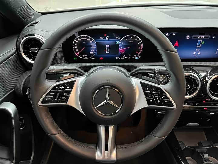 Фото 3 - Mercedes-Benz A-Class