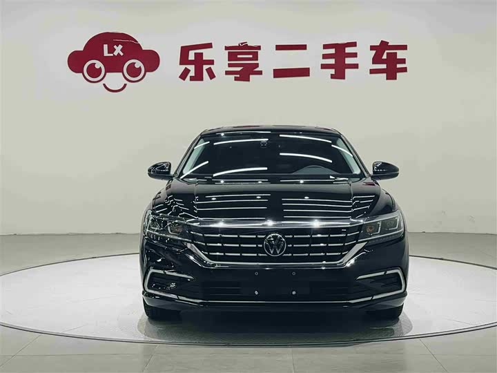 Фото 9 - Volkswagen Passat