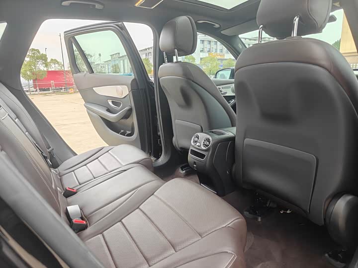 Фото 9 - Mercedes-Benz GLC-Class