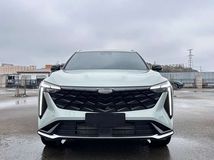 Фото 2 - Geely Atlas
