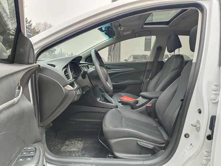 Photo 7 - Buick Excelle GT