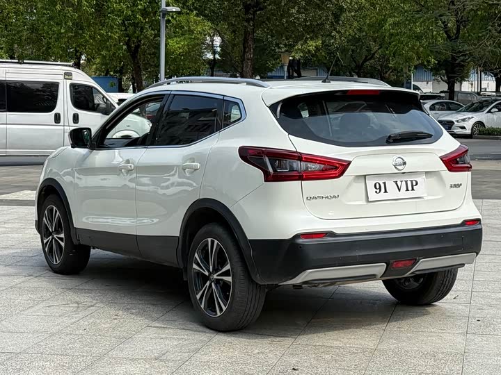 Photo 9 - Nissan Qashqai
