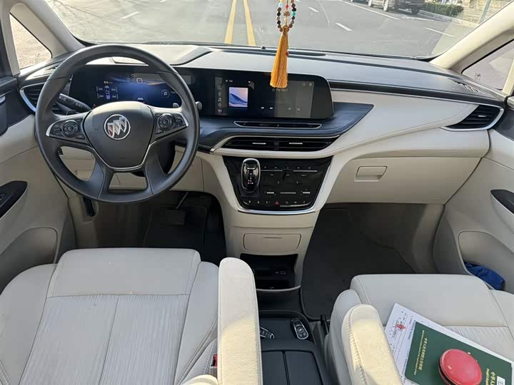 Фото 4 - Buick GL8 ES