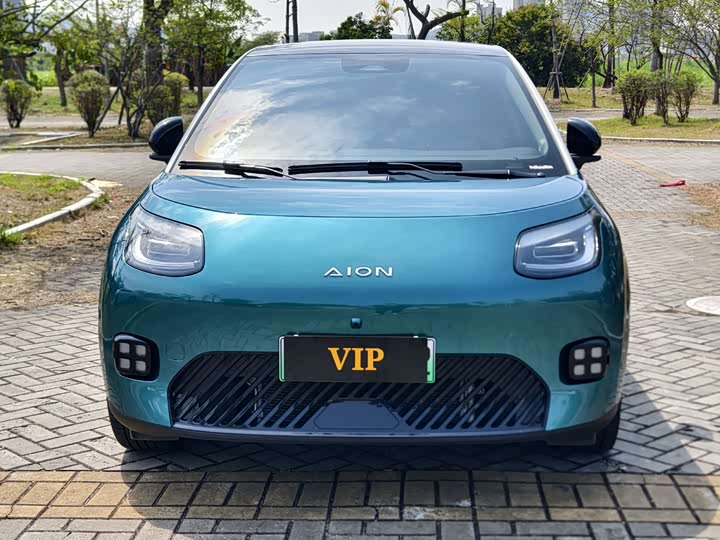 Фото 2 - GAC Aion UT