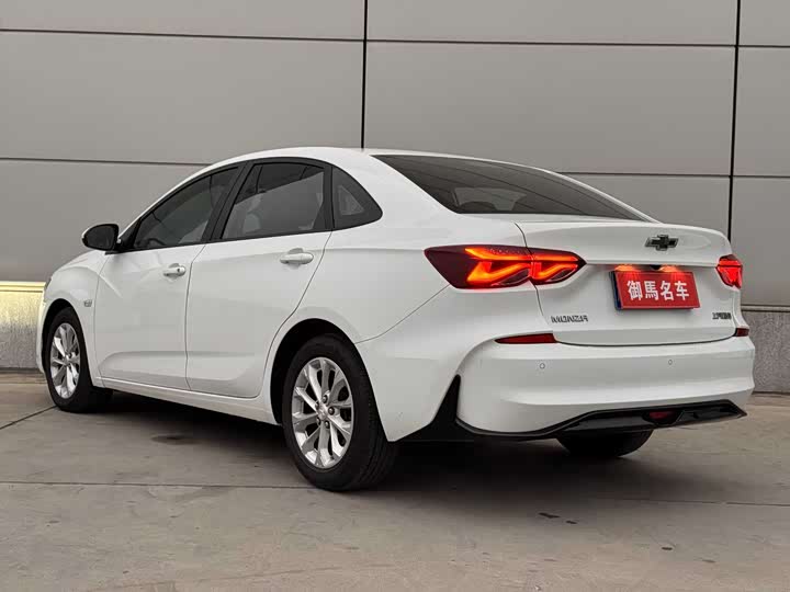 Фото 5 - Chevrolet Monza