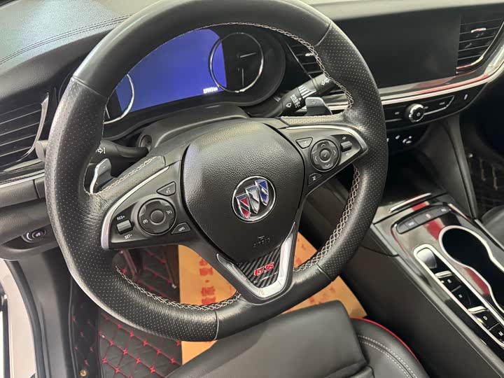 Фото 9 - Buick Regal