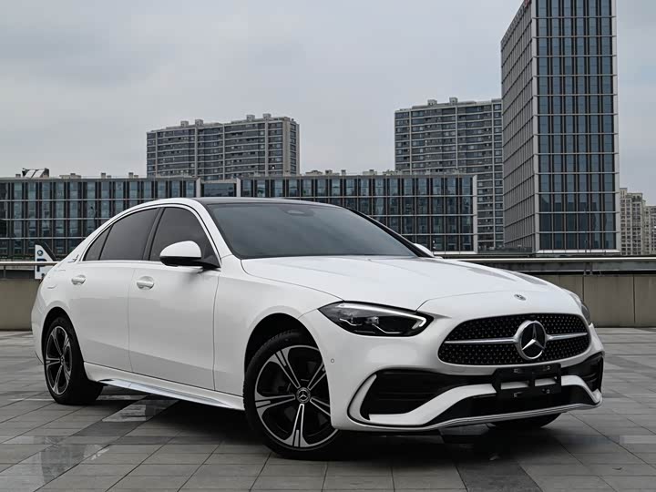 Photo 3 - Mercedes-Benz C-Class