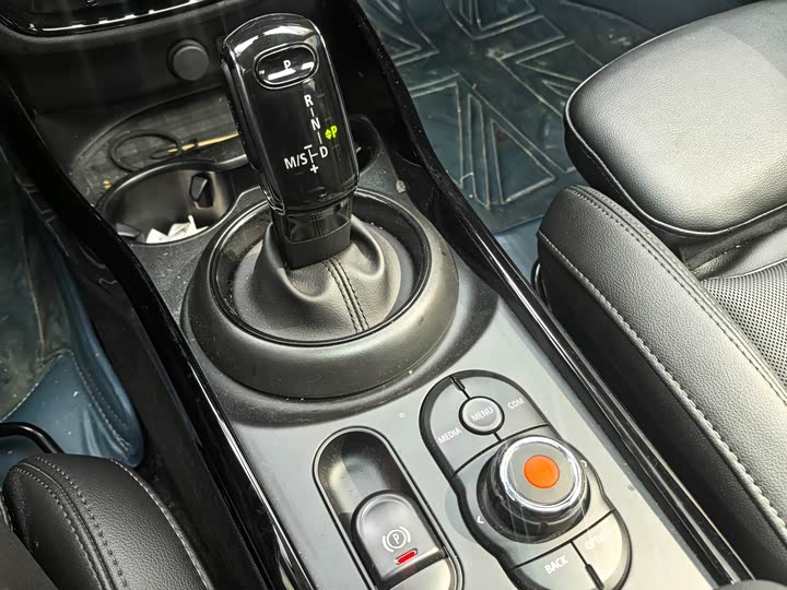 Фото 9 - Mini Clubman