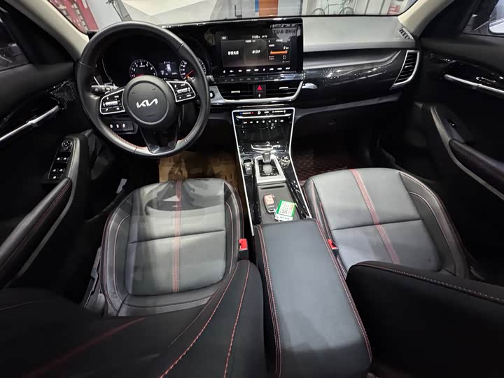 Фото 4 - Kia KX3