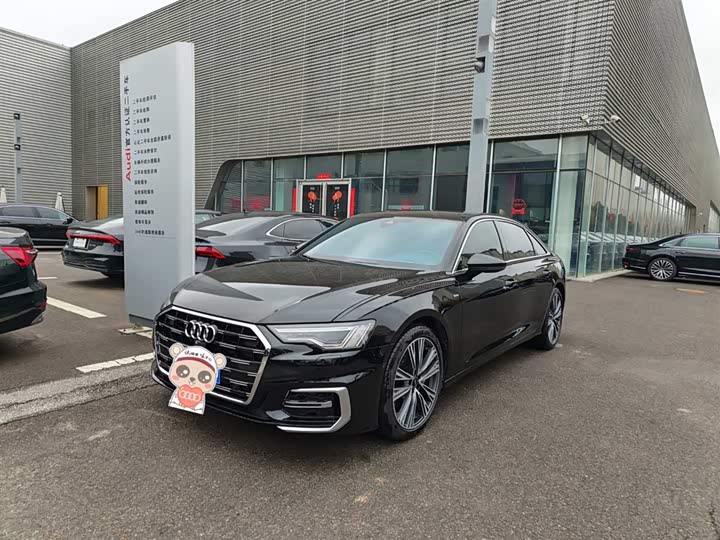 Фото 1 - Audi A6L