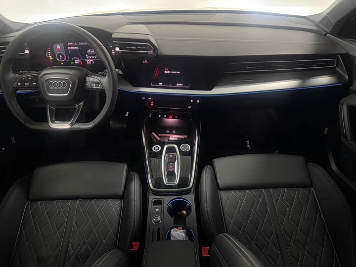 Фото 8 - Audi A3