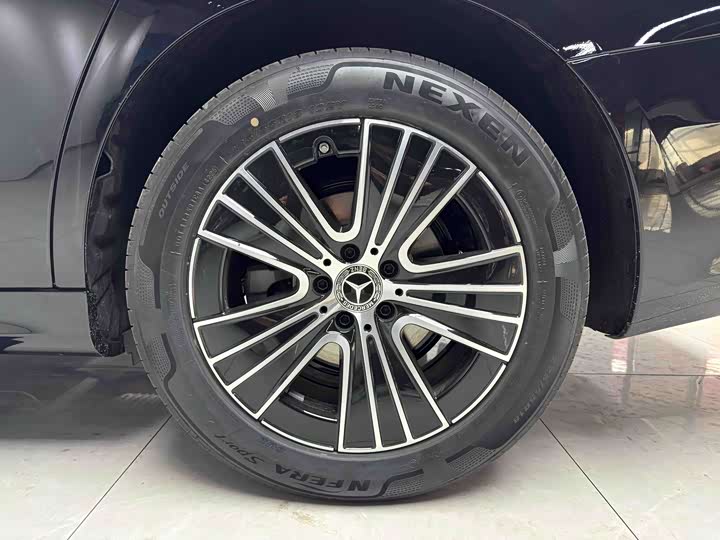 Фото 6 - Mercedes-Benz E-Class