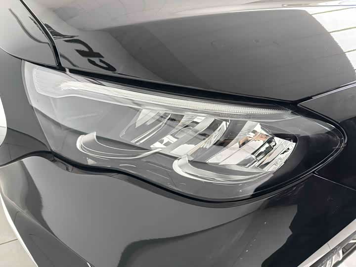 Фото 8 - Mercedes-Benz E-Class