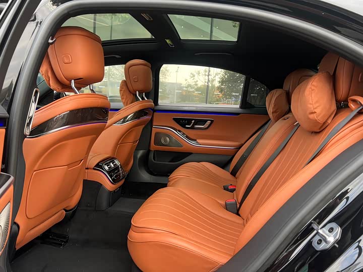 Фото 4 - Mercedes-Benz S-Class