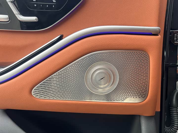 Фото 6 - Mercedes-Benz S-Class