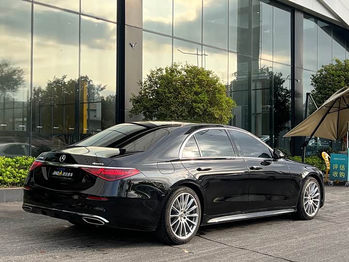 Фото 9 - Mercedes-Benz S-Class