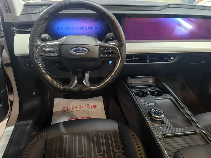 Фото 9 - Ford Mondeo