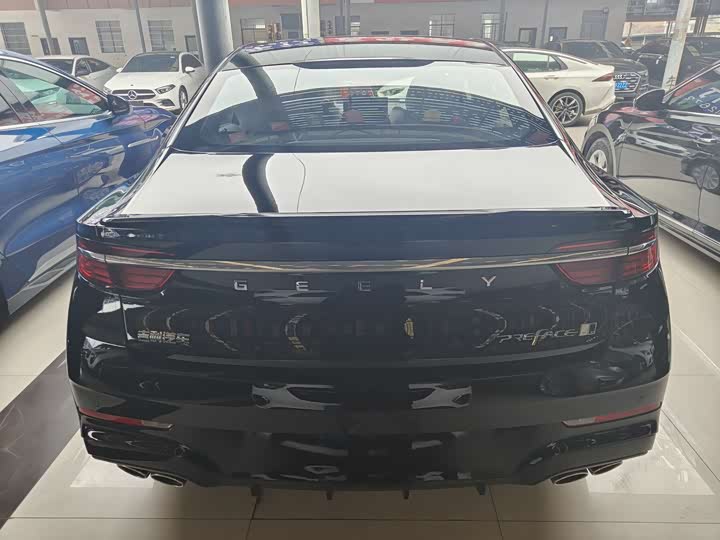 Фото 5 - Geely Preface