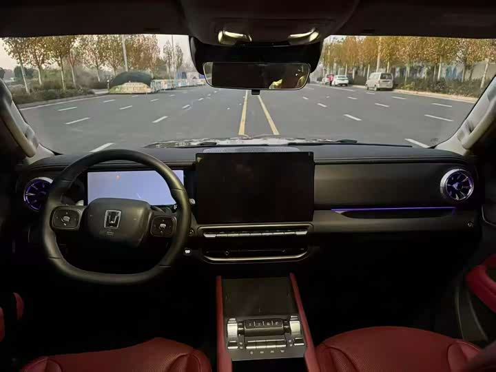 Фото 5 - Tank 300