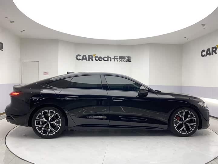 Фото 4 - Audi A5L Sportback