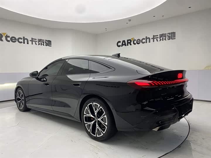 Фото 7 - Audi A5L Sportback