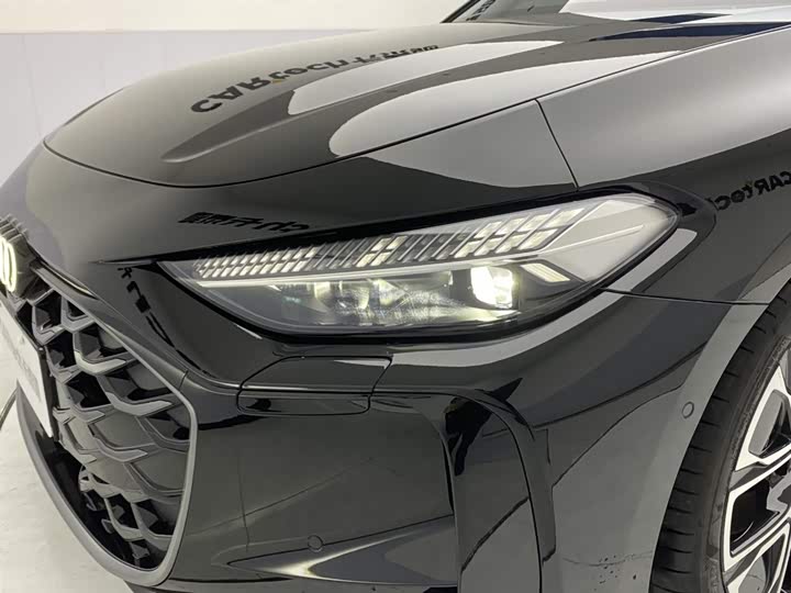 Фото 9 - Audi A5L Sportback