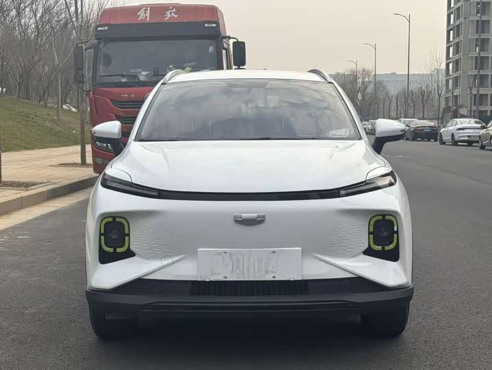 Фото 2 - Geely Geometry E Firefly