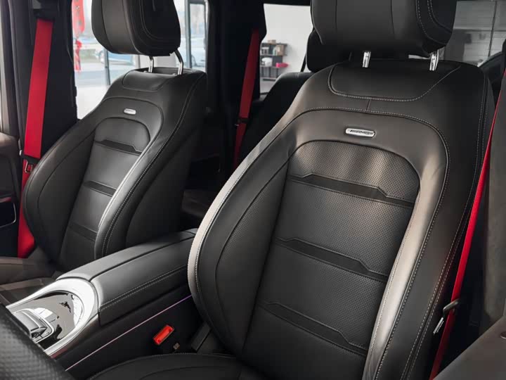 Photo 6 - Mercedes-Benz G-Class AMG