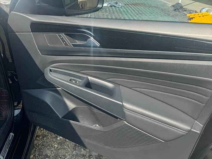 Фото 5 - Volkswagen Passat