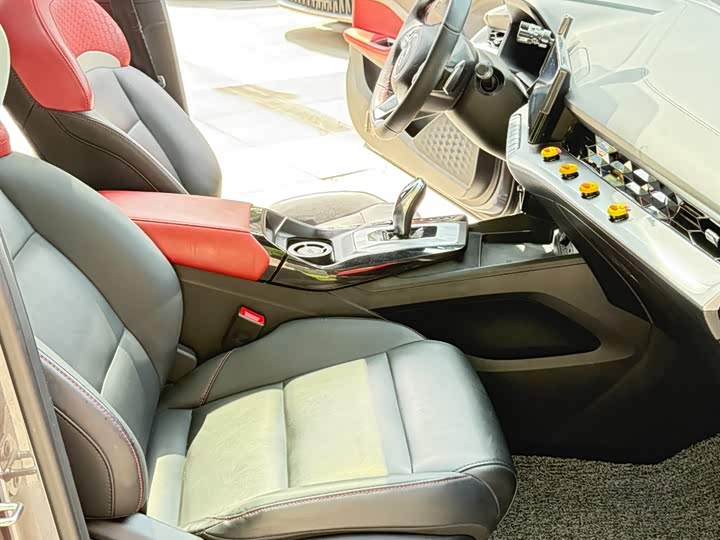 Фото 6 - MG Motor 5