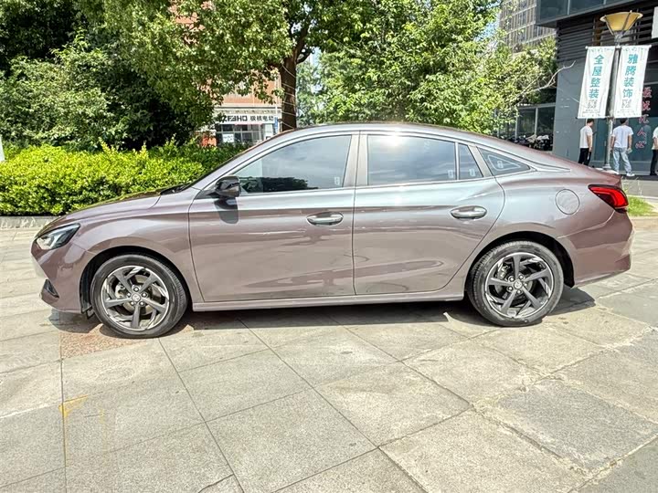 Фото 9 - MG Motor 5